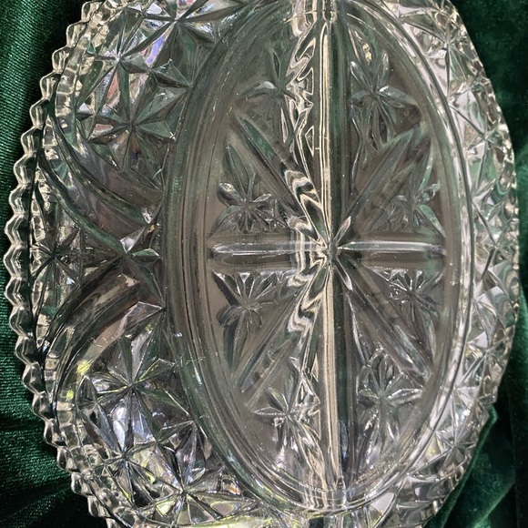Vintage from the 1950s pressed Glass divided Relish Dish Rainbow and Stars - Picture 2 of 16